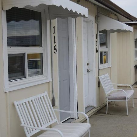 Fort Motel Fort Macleod Exteriör bild