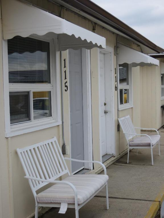 Fort Motel Fort Macleod Exteriör bild
